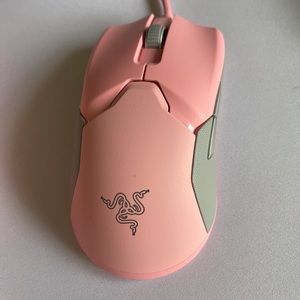 Razer Viper Ultimate with Charging Dock - Quartz
Mouse HyperSpeed Wireless